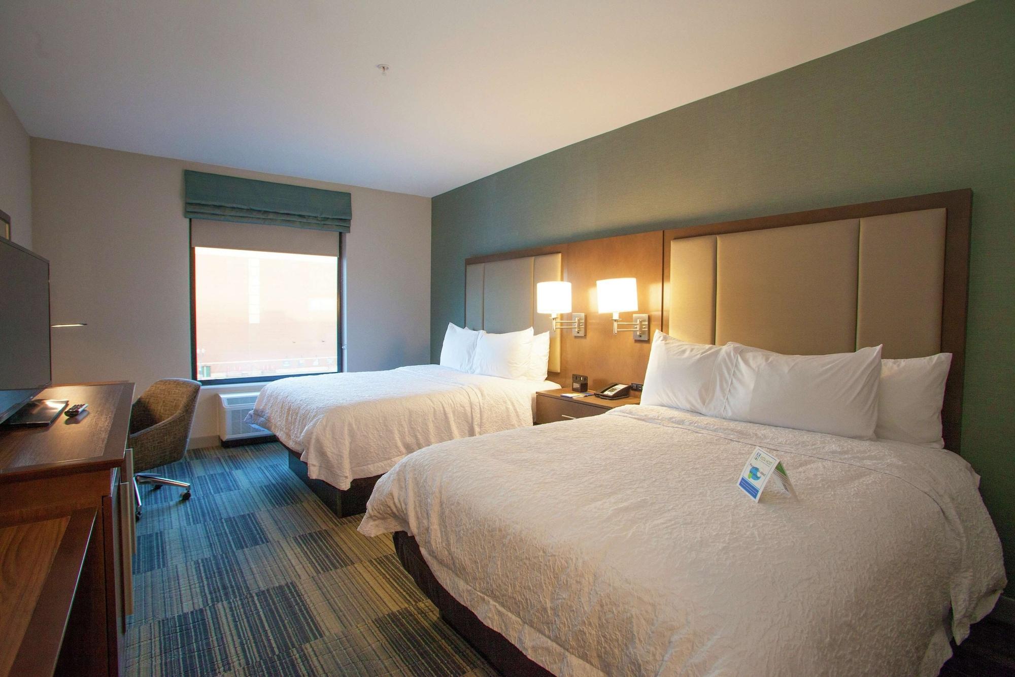 Homewood Suites By Hilton Woodbridge Bagian luar foto