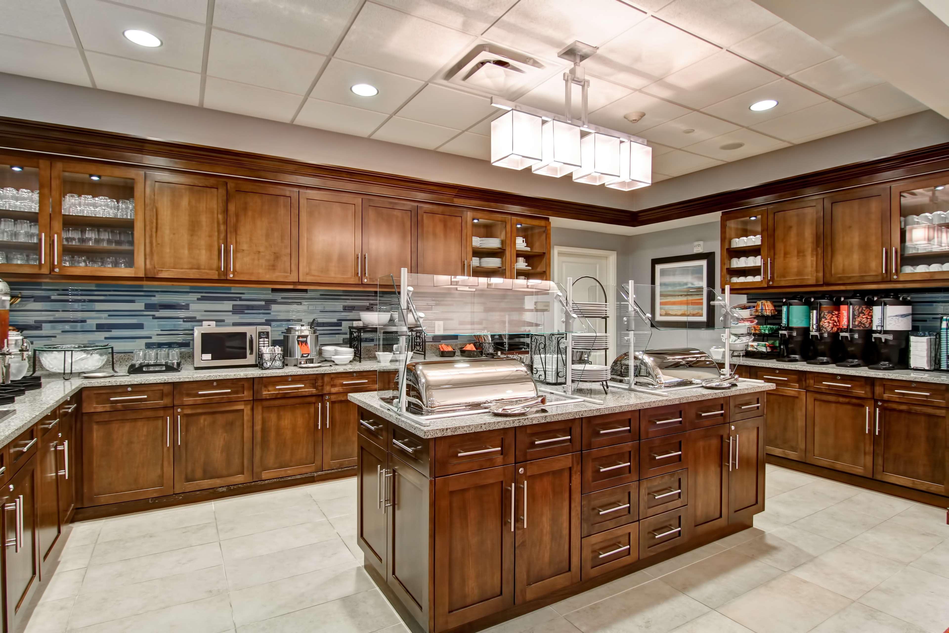 Homewood Suites By Hilton Woodbridge Bagian luar foto