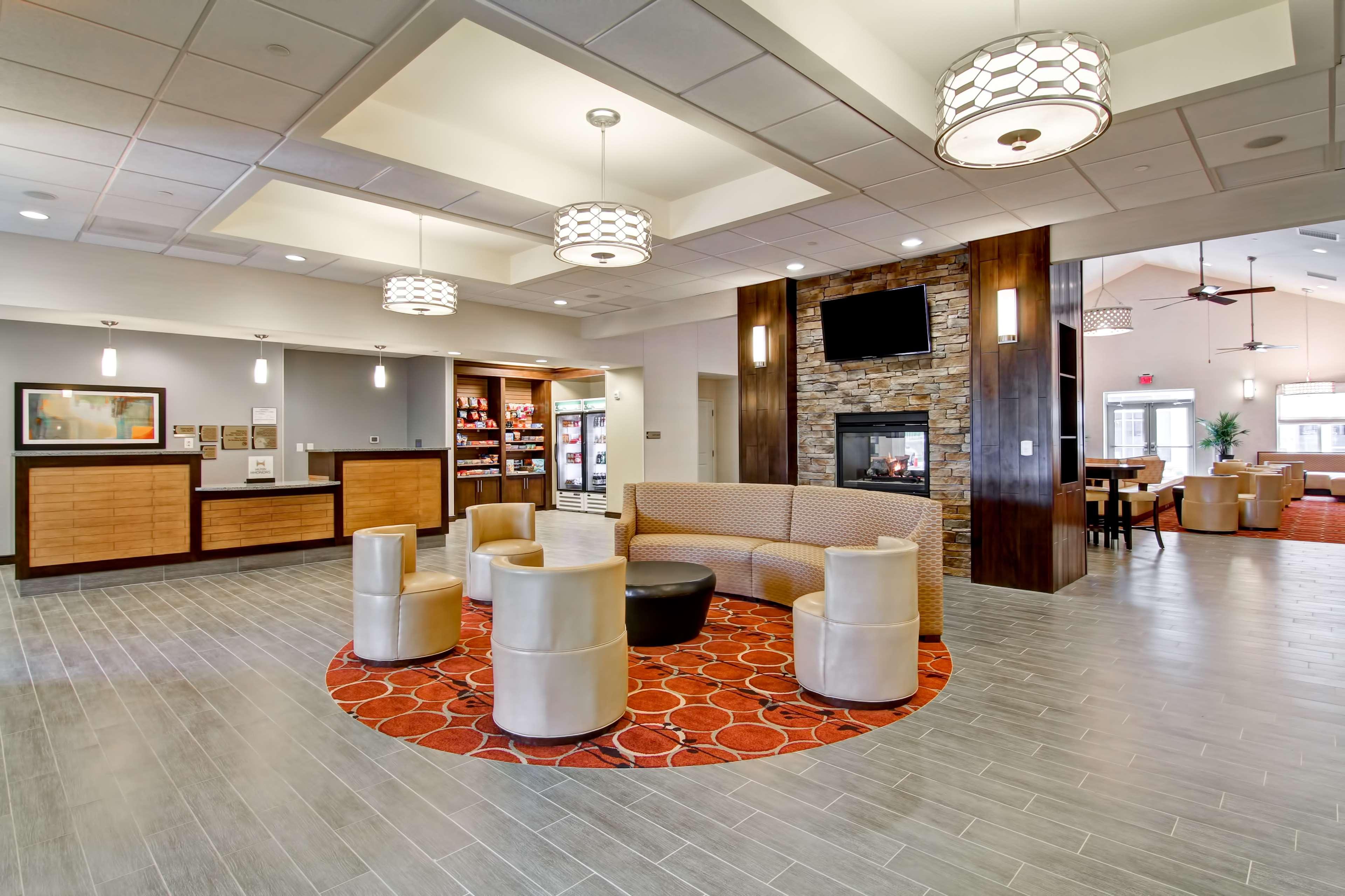 Homewood Suites By Hilton Woodbridge Bagian luar foto